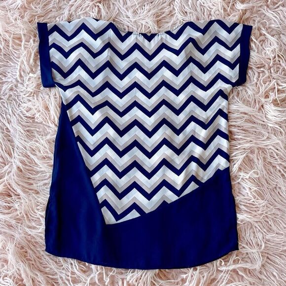 Chevron Tunic Blouse - Picture 4 of 4